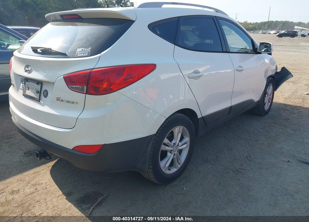 2011 HYUNDAI TUCSON GLS VIN: KM8JU3AC0BU292923