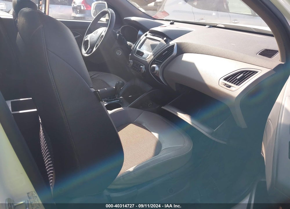 2011 HYUNDAI TUCSON GLS VIN: KM8JU3AC0BU292923