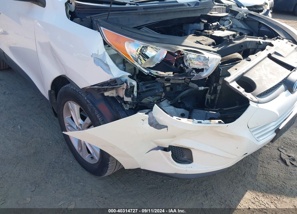 2011 HYUNDAI TUCSON GLS VIN: KM8JU3AC0BU292923