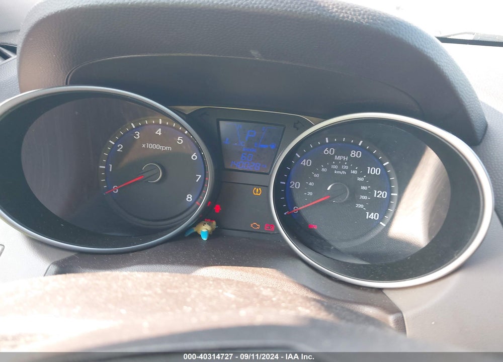 2011 HYUNDAI TUCSON GLS VIN: KM8JU3AC0BU292923