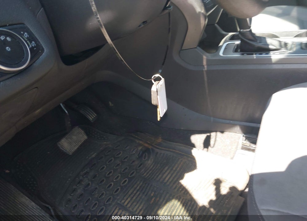 2017 FORD ESCAPE S VIN: 1FMCU0F78HUB98042