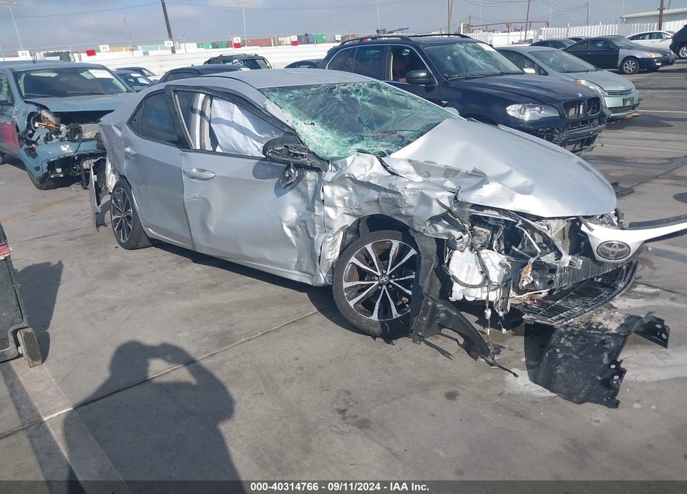 2018 TOYOTA COROLLA SE VIN: 5YFBURHE8JP787627
