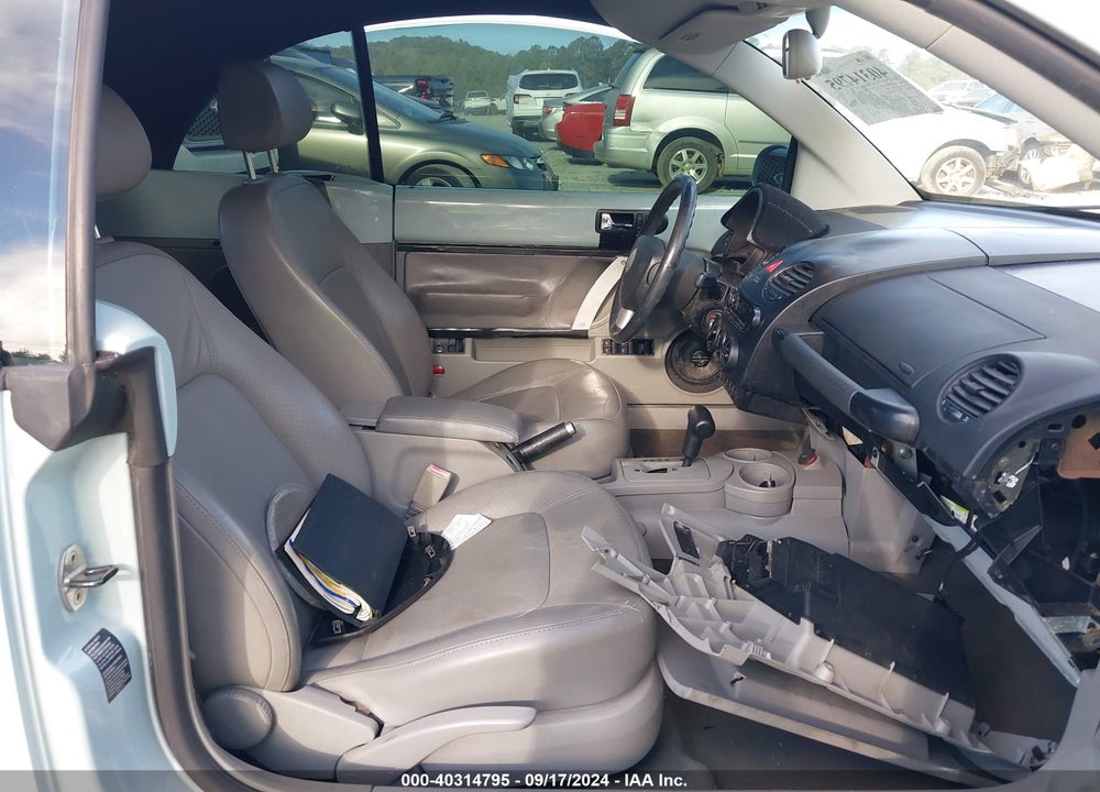 2004 VOLKSWAGEN NEW BEETLE GLS 1.8T VIN: 3VWCD31Y34M353288