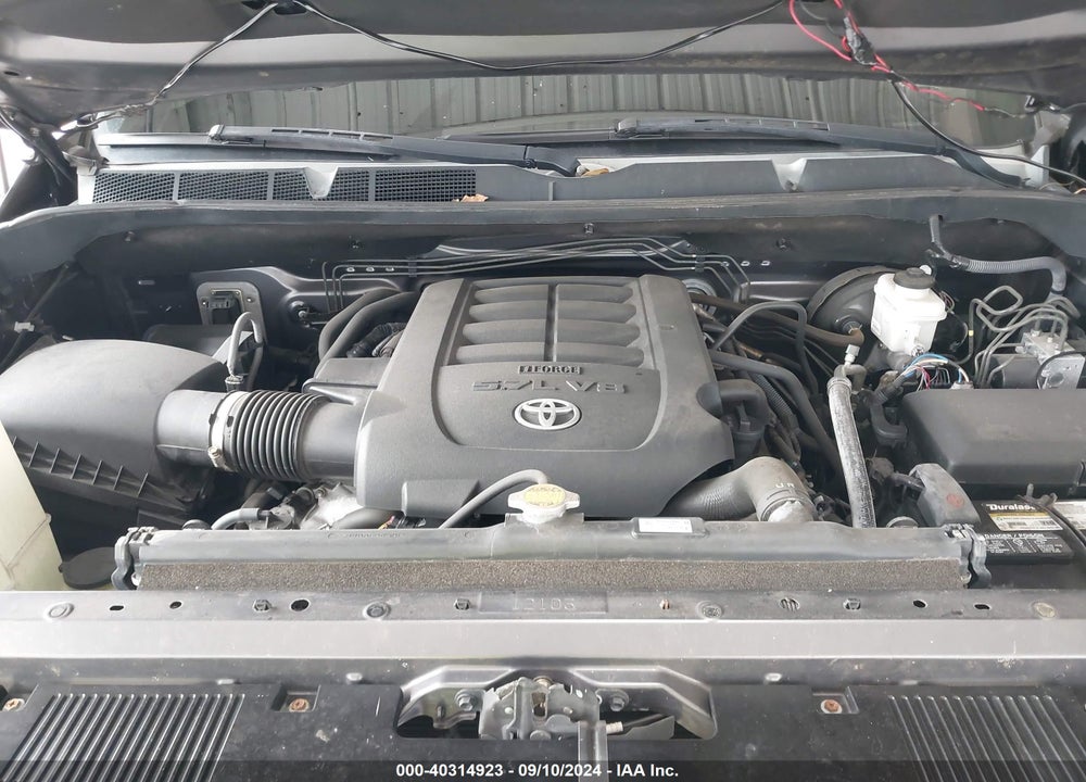 2017 TOYOTA TUNDRA SR5 5.7L V8 VIN: 5TFDW5F14HX650935