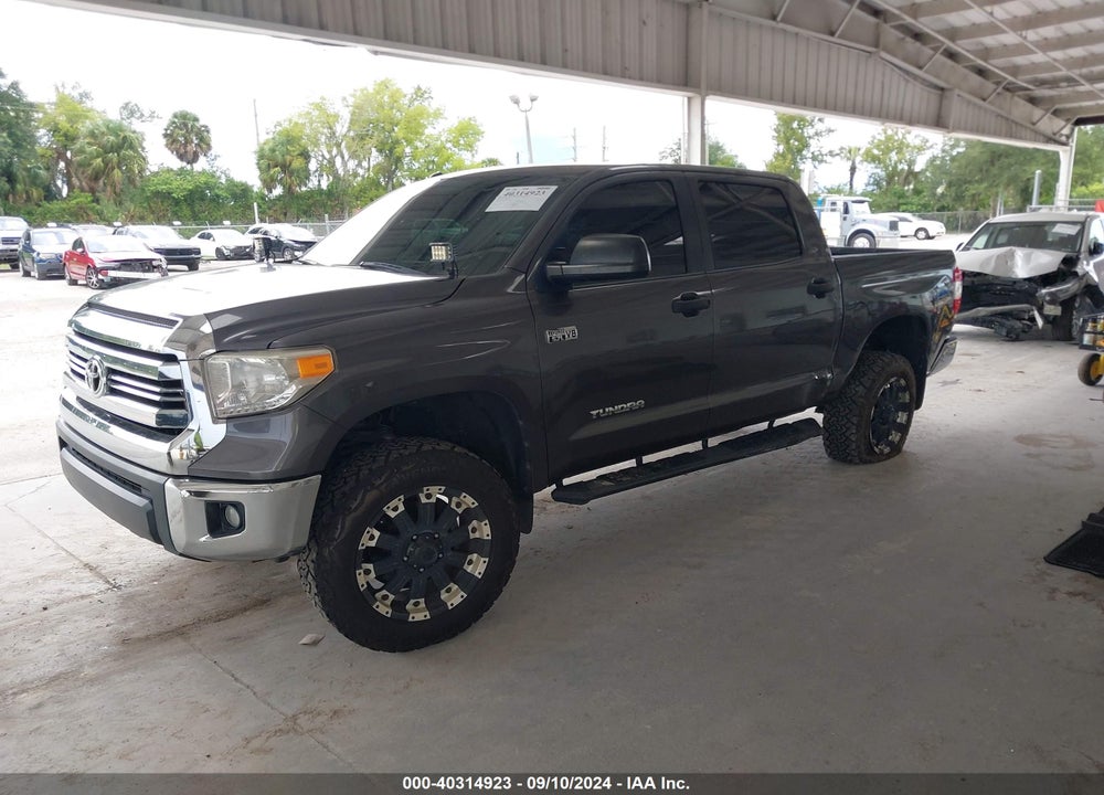 2017 TOYOTA TUNDRA SR5 5.7L V8 VIN: 5TFDW5F14HX650935