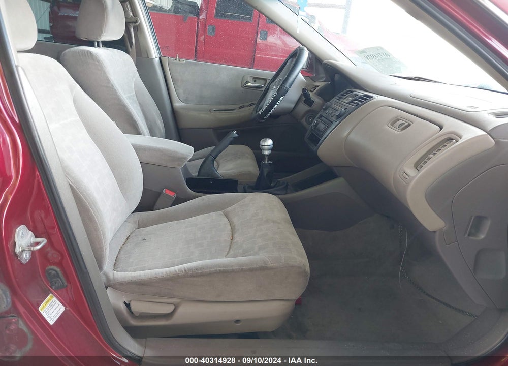 2001 HONDA ACCORD 2.3 EX VIN: 1HGCG55661A124175