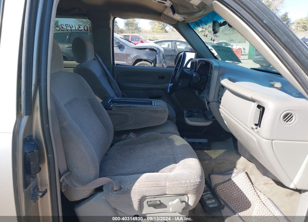2000 CHEVROLET SILVERADO 1500 LS VIN: 2GCEC19T6Y1312114