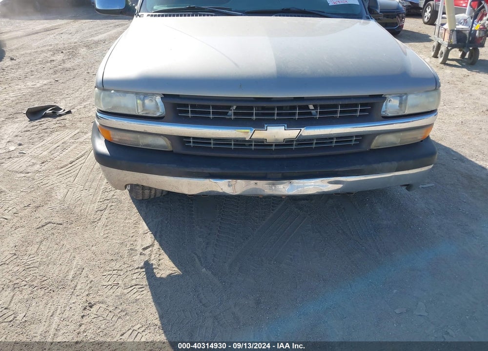 2000 CHEVROLET SILVERADO 1500 LS VIN: 2GCEC19T6Y1312114