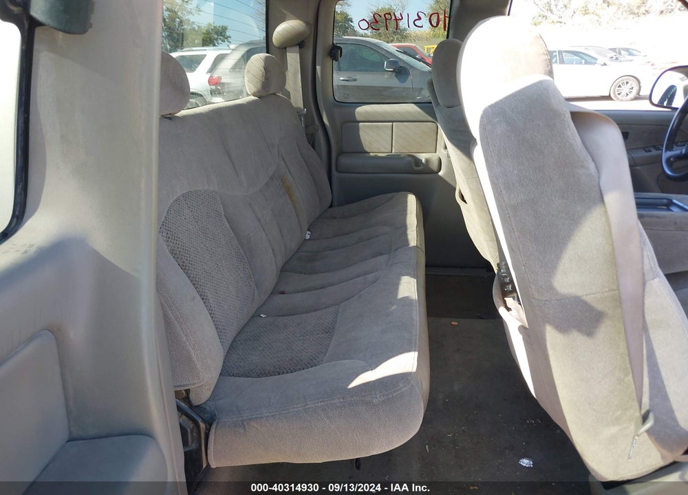 2000 CHEVROLET SILVERADO 1500 LS VIN: 2GCEC19T6Y1312114
