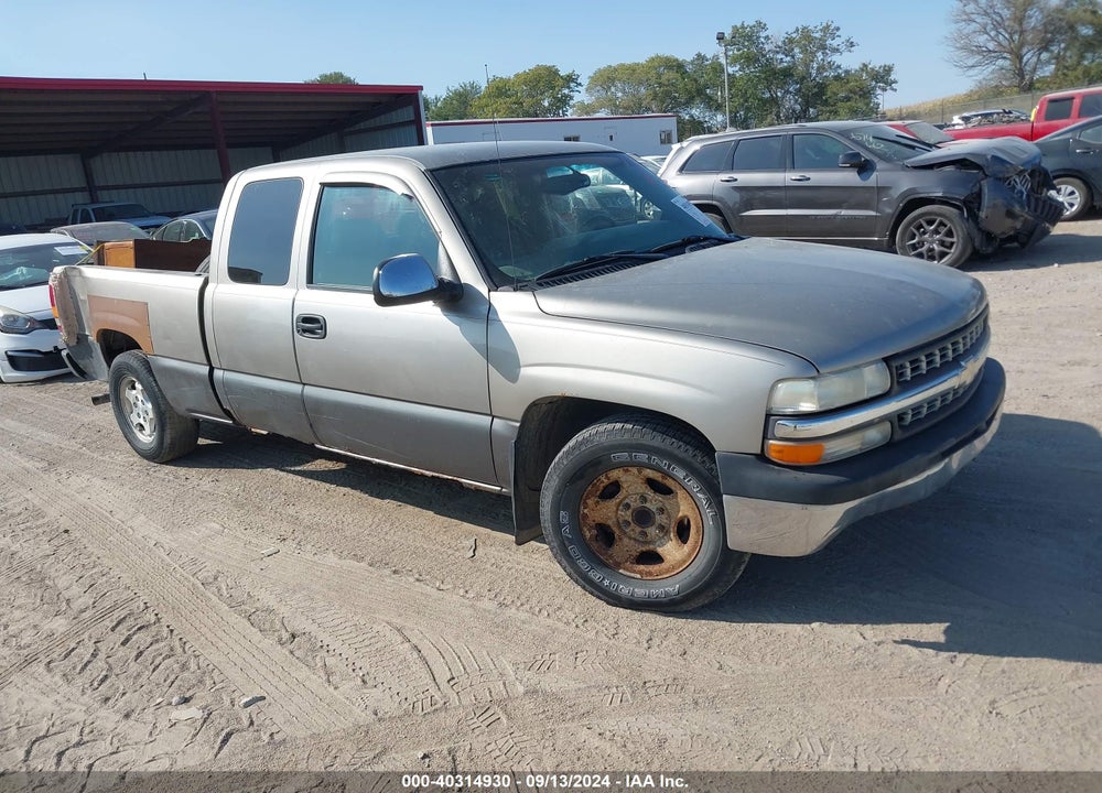 2000 CHEVROLET SILVERADO 1500 LS VIN: 2GCEC19T6Y1312114