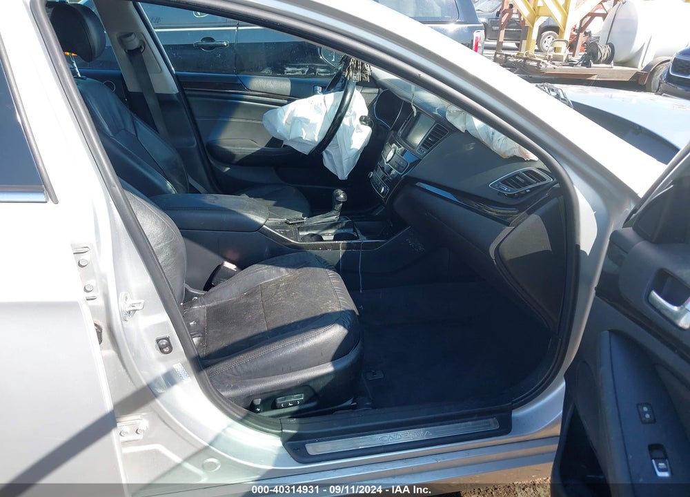 2016 KIA CADENZA VIN: KNALN4D72G5215466