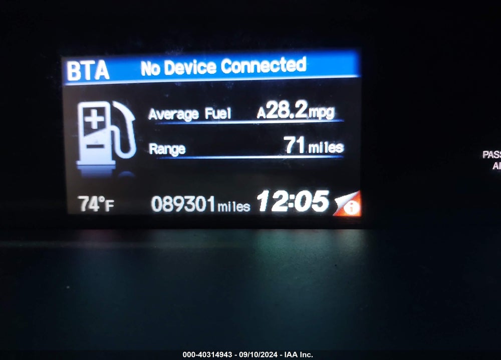 2014 HONDA CIVIC LX VIN: 19XFB2F53EE051560