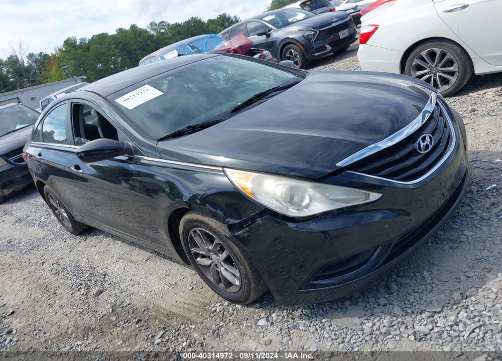 2013 HYUNDAI SONATA GLS VIN: 5NPEB4AC4DH682390