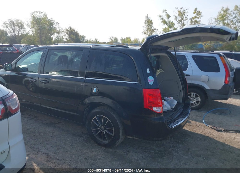 2017 DODGE GRAND CARAVAN SXT VIN: 2C4RDGCG3HR686453