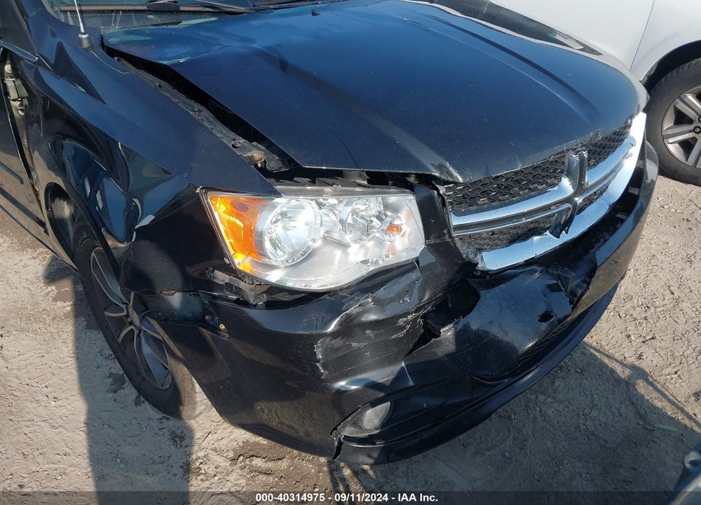 2017 DODGE GRAND CARAVAN SXT VIN: 2C4RDGCG3HR686453