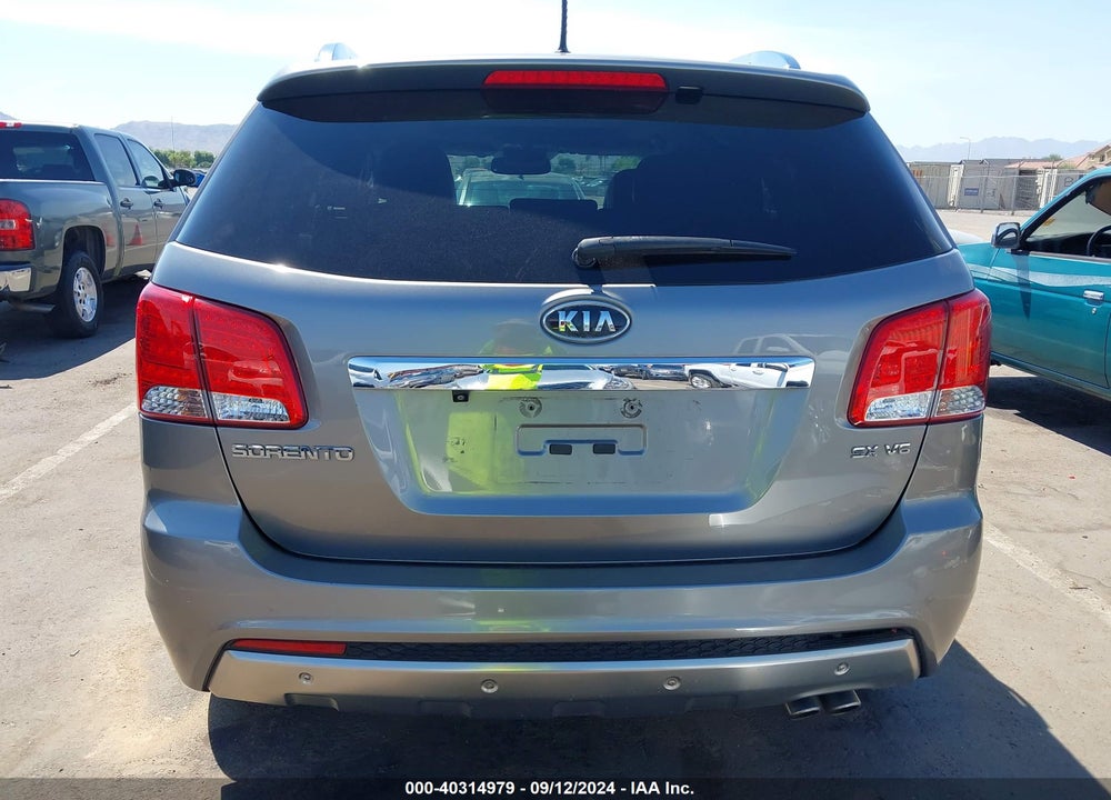 2011 KIA SORENTO SX V6 VIN: 5XYKW4A22BG159145