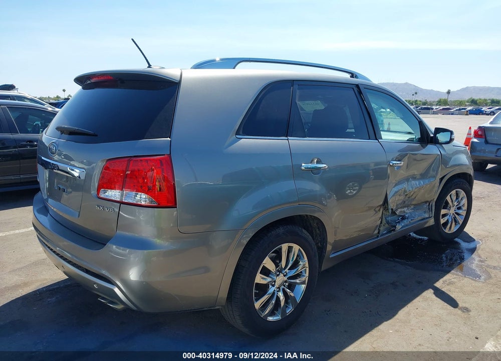 2011 KIA SORENTO SX V6 VIN: 5XYKW4A22BG159145