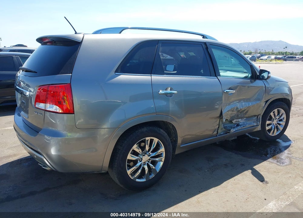 2011 KIA SORENTO SX V6 VIN: 5XYKW4A22BG159145