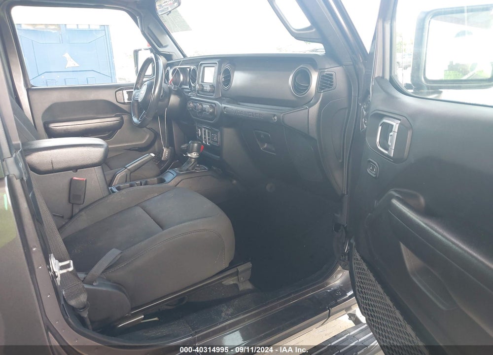 2019 JEEP WRANGLER SPORT S 4X4 VIN: 1C4GJXAG2KW652599