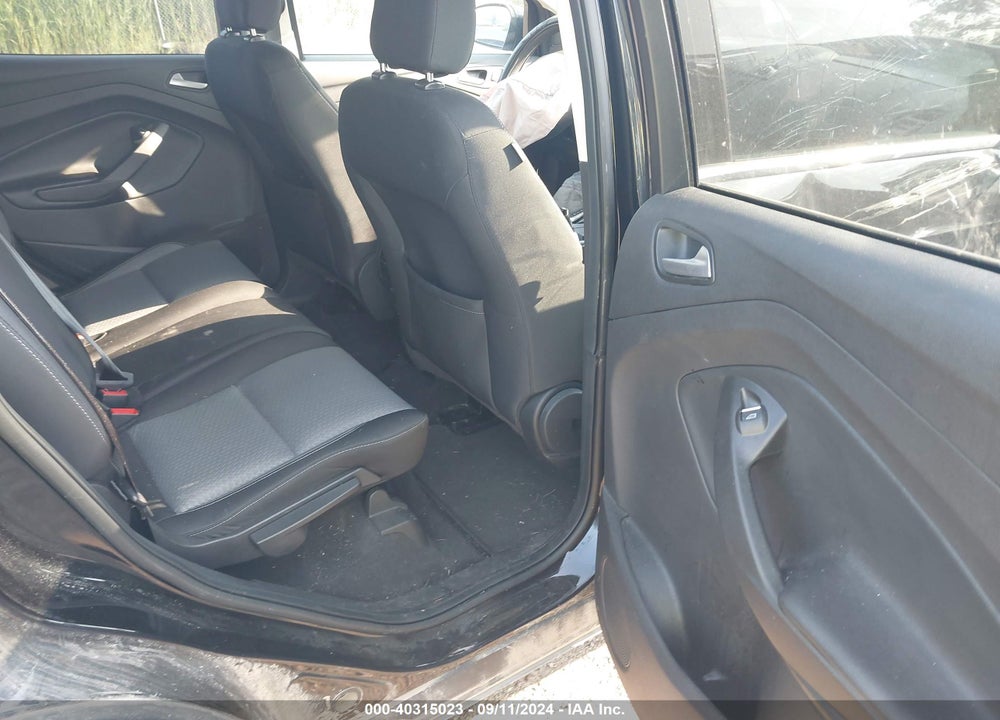 2019 FORD ESCAPE SE VIN: 1FMCU9GDXKUA98458