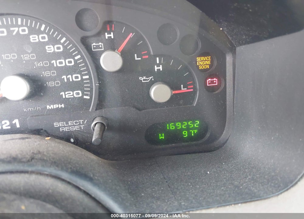 2004 FORD EXPLORER NBX/XLT VIN: 1FMZU73K44UB44999