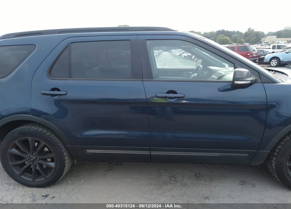 2017 FORD EXPLORER XLT VIN: 1FM5K8D86HGE39328