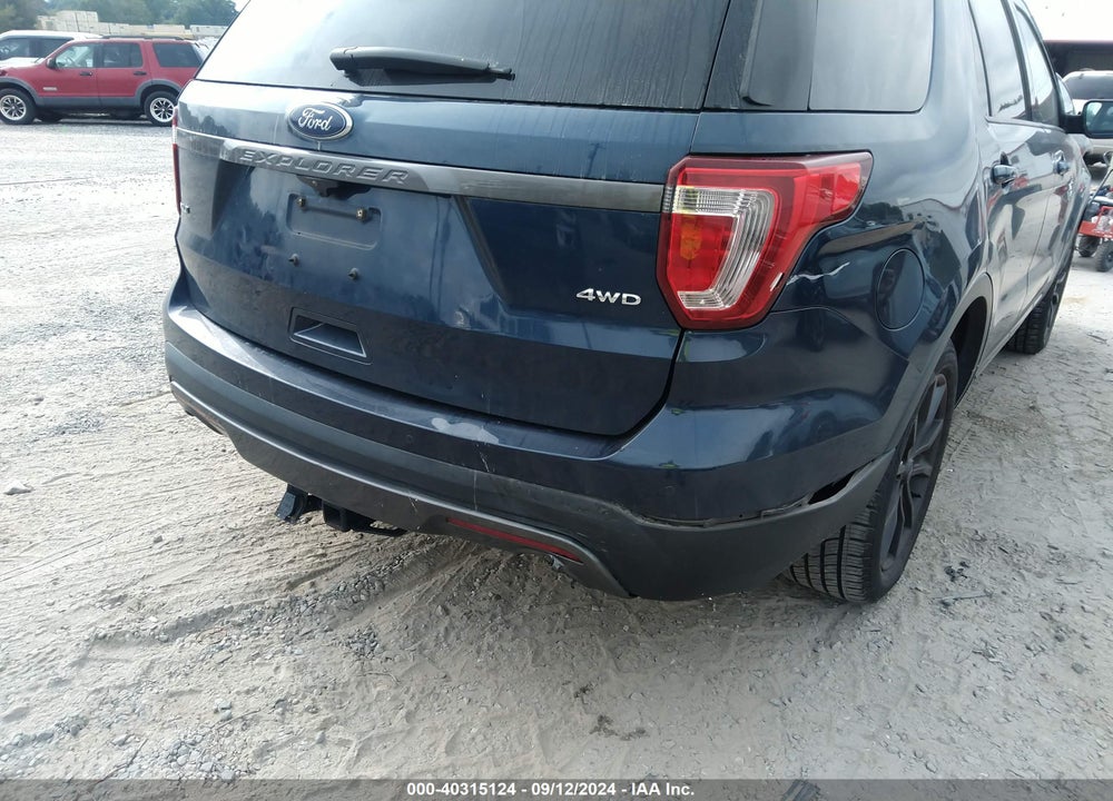 2017 FORD EXPLORER XLT VIN: 1FM5K8D86HGE39328