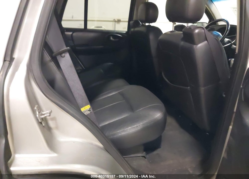 2005 CHEVROLET TRAILBLAZER LT VIN: 1GNDT13S452230350