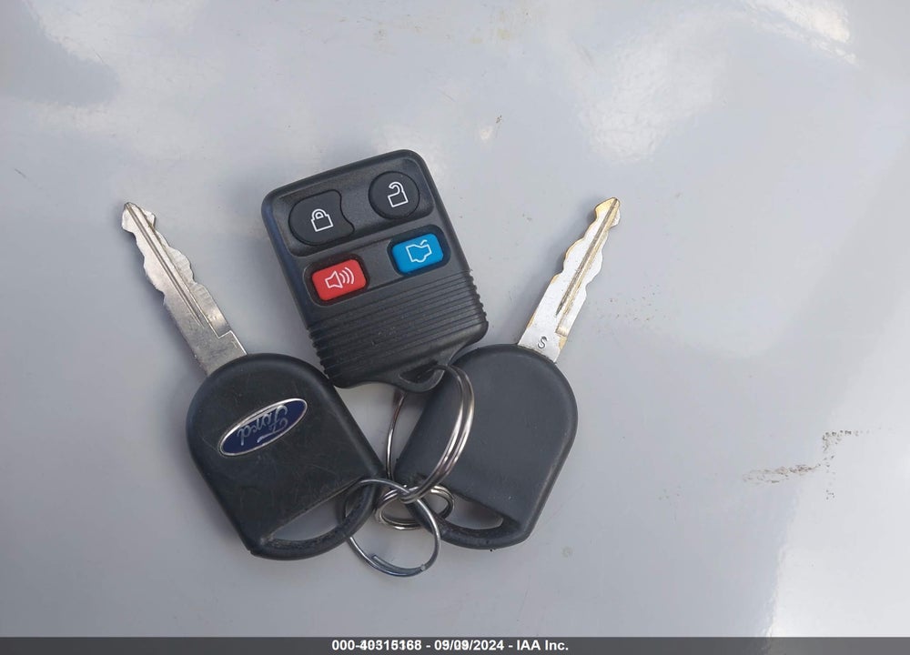 2004 FORD TAURUS SES VIN: 1FAFP55U94G151615