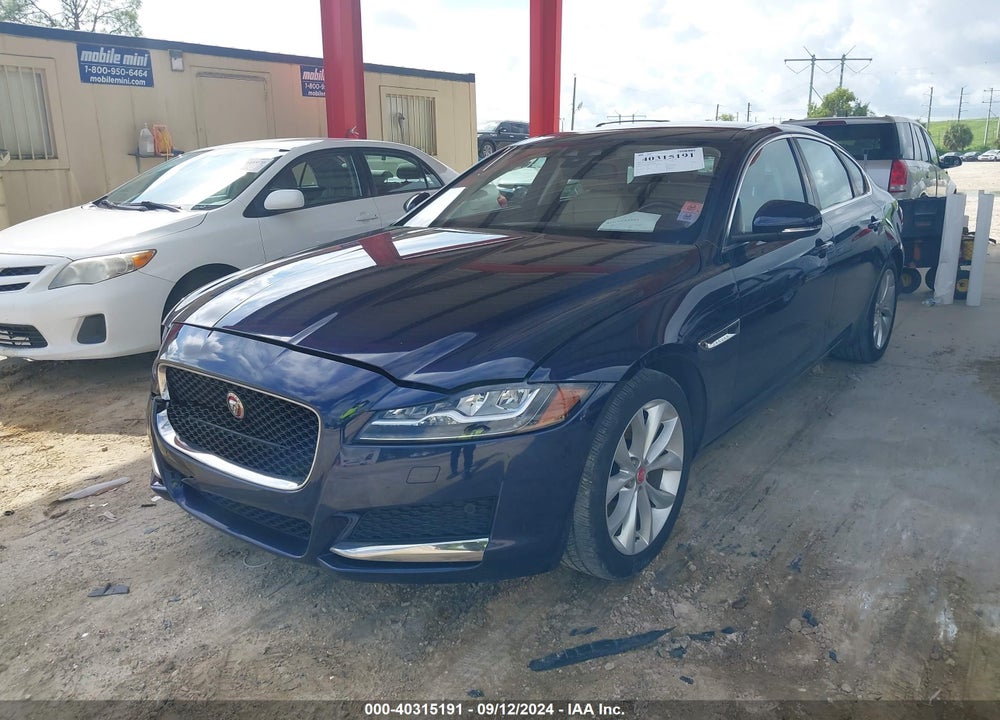 2018 JAGUAR XF 25T PREMIUM VIN: SAJBD4FX9JCY55449