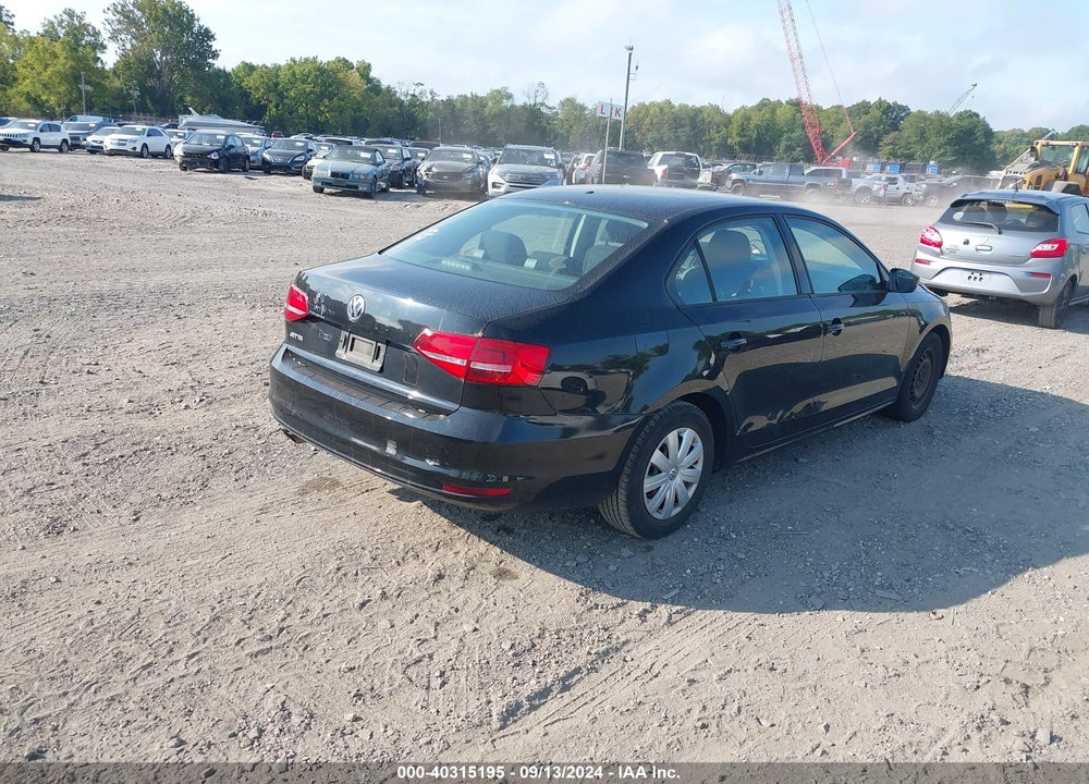 2015 VOLKSWAGEN JETTA 2.0L S VIN: 3VW2K7AJ0FM423618