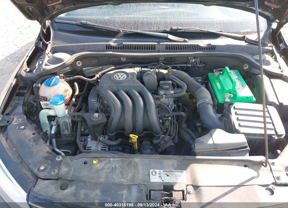2015 VOLKSWAGEN JETTA 2.0L S VIN: 3VW2K7AJ0FM423618