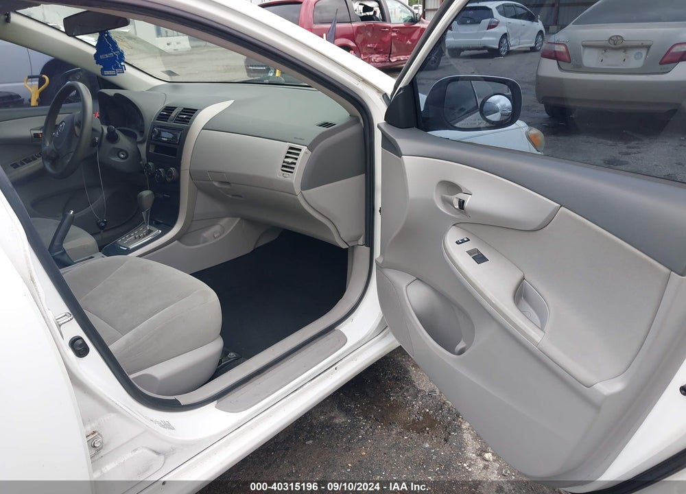 2010 TOYOTA COROLLA LE VIN: 2T1BU4EE0AC300556