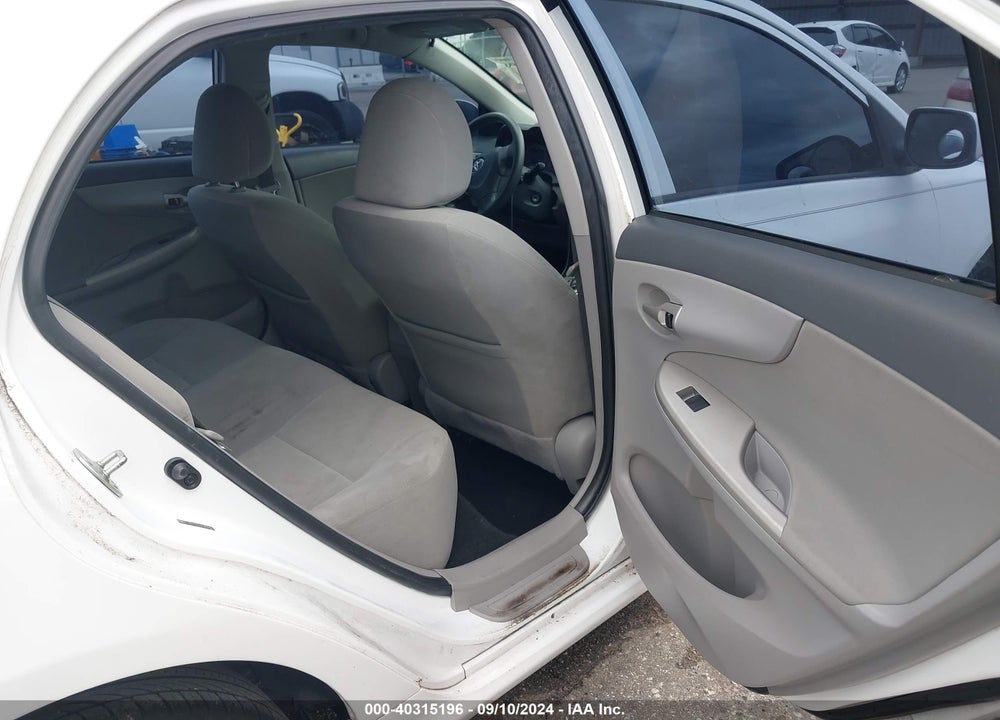 2010 TOYOTA COROLLA LE VIN: 2T1BU4EE0AC300556