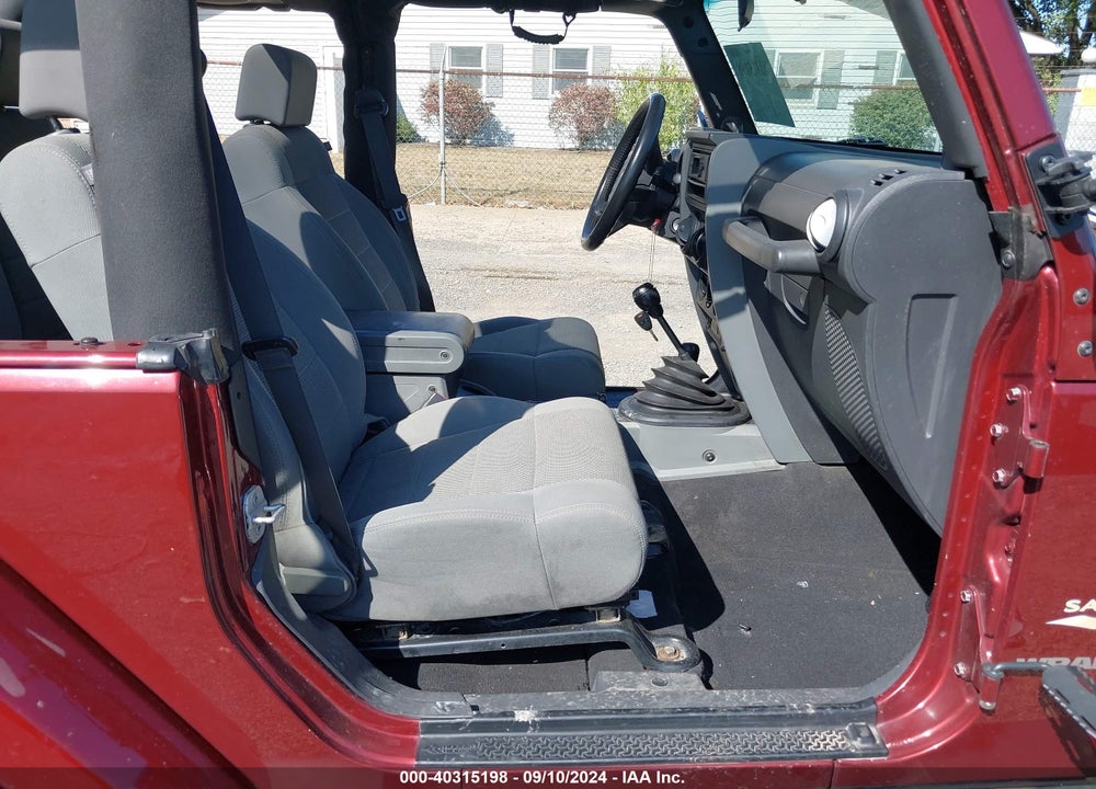 2007 JEEP WRANGLER SAHARA VIN: 1J4FA54107L127437