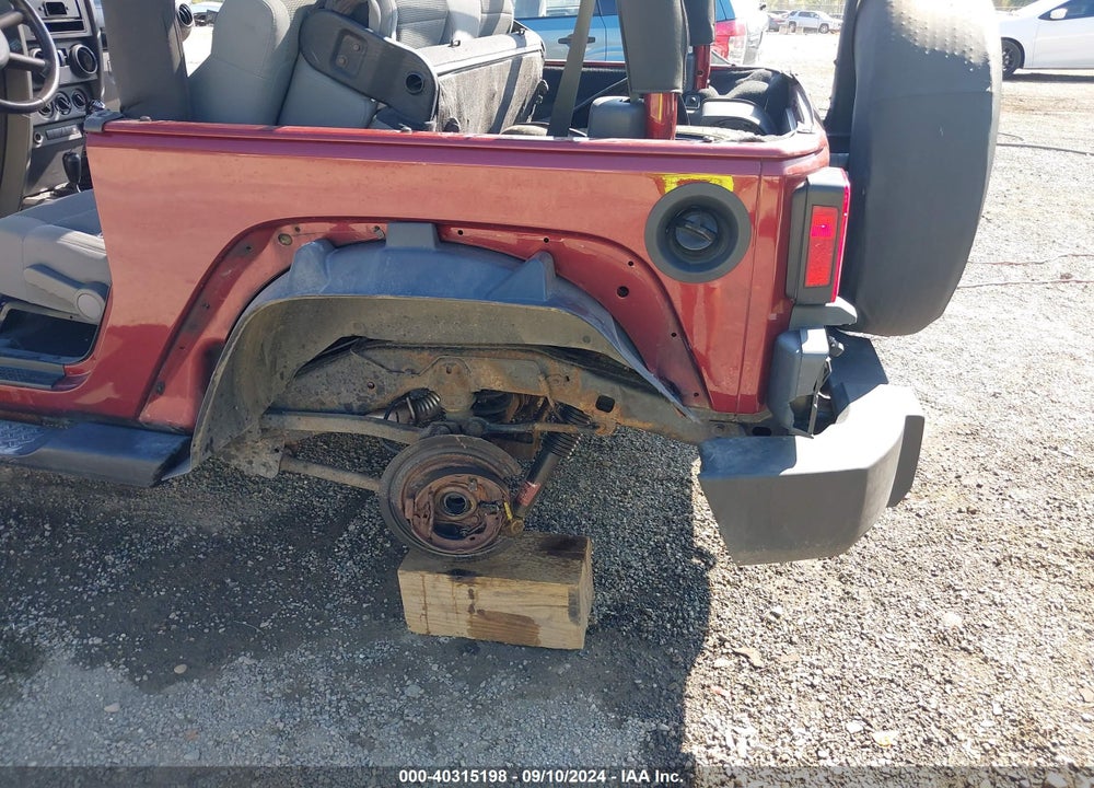 2007 JEEP WRANGLER SAHARA VIN: 1J4FA54107L127437