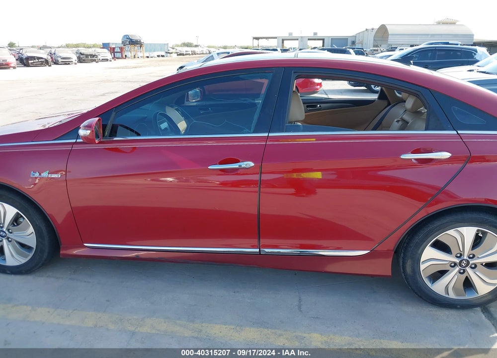 2014 HYUNDAI SONATA HYBRID LIMITED VIN: KMHEC4A42EA107621