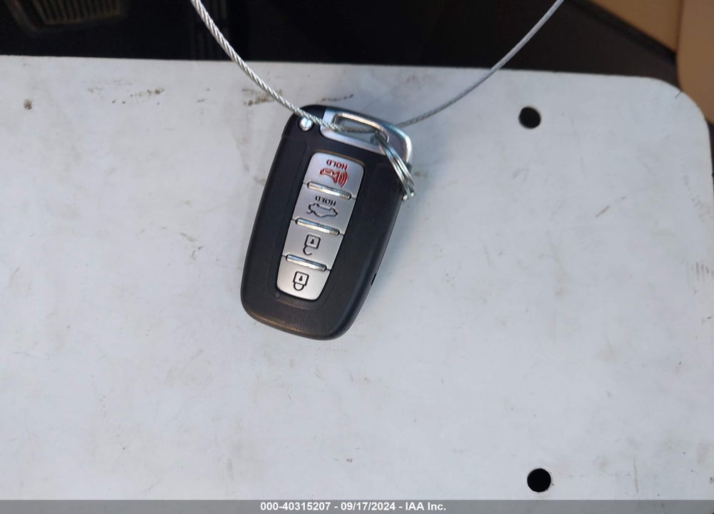 2014 HYUNDAI SONATA HYBRID LIMITED VIN: KMHEC4A42EA107621