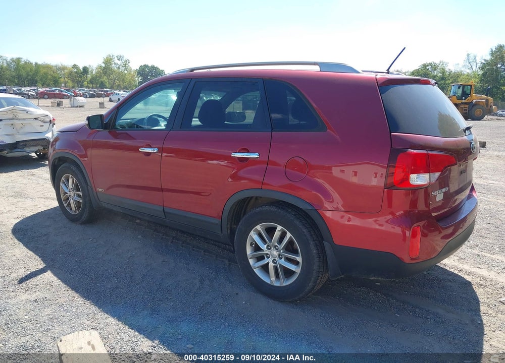 2014 KIA SORENTO LX VIN: 5XYKTCA62EG532212