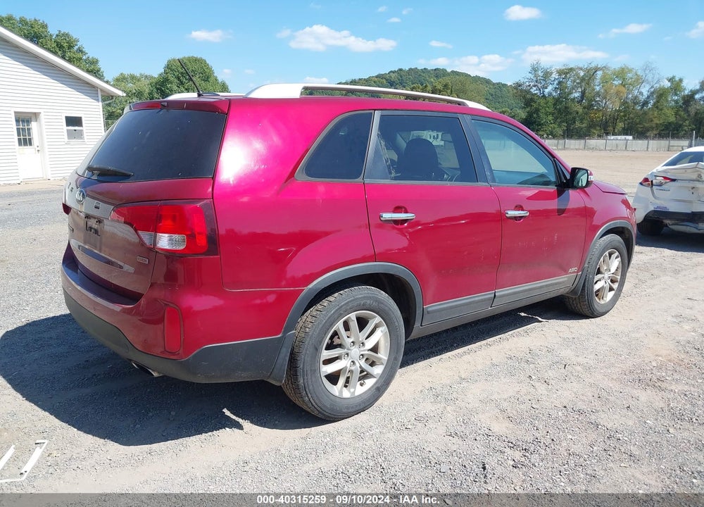 2014 KIA SORENTO LX VIN: 5XYKTCA62EG532212