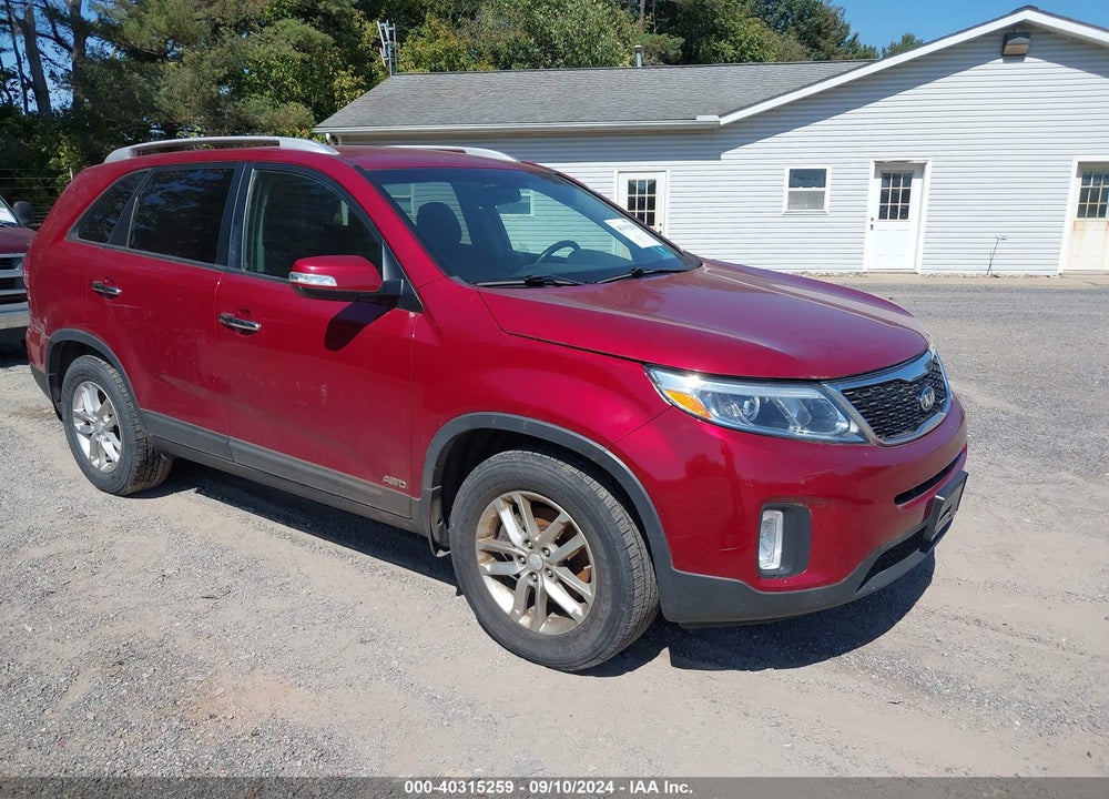 2014 KIA SORENTO LX VIN: 5XYKTCA62EG532212