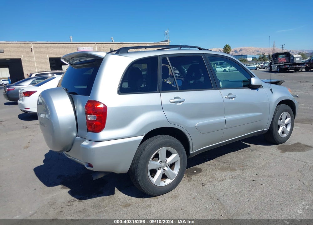 2005 TOYOTA RAV4 VIN: JTEGD20V050066433