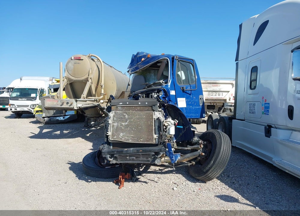 2015 FREIGHTLINER M2 106 MEDIUM DUTY VIN: 1FVACXCY2FHGK0727