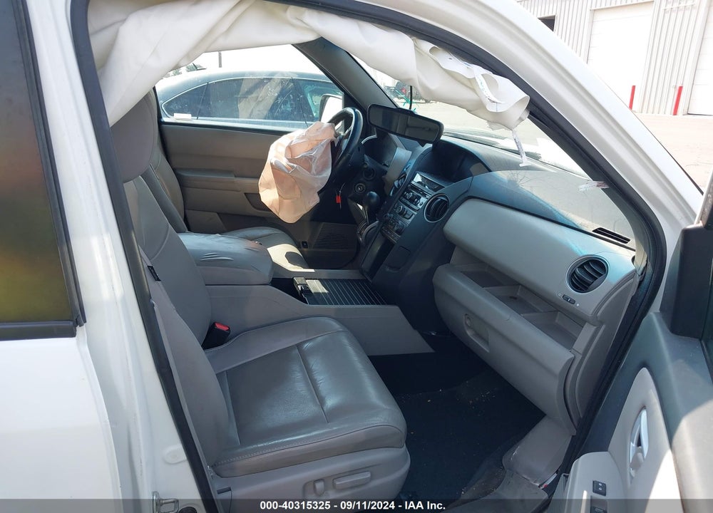 2015 HONDA PILOT EX-L VIN: 5FNYF4H50FB020638