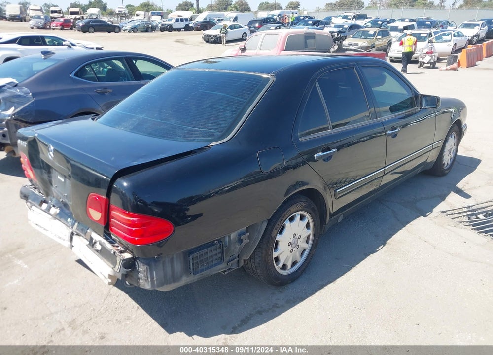 1998 MERCEDES-BENZ E 320 VIN: WDBJF65FXWA519612