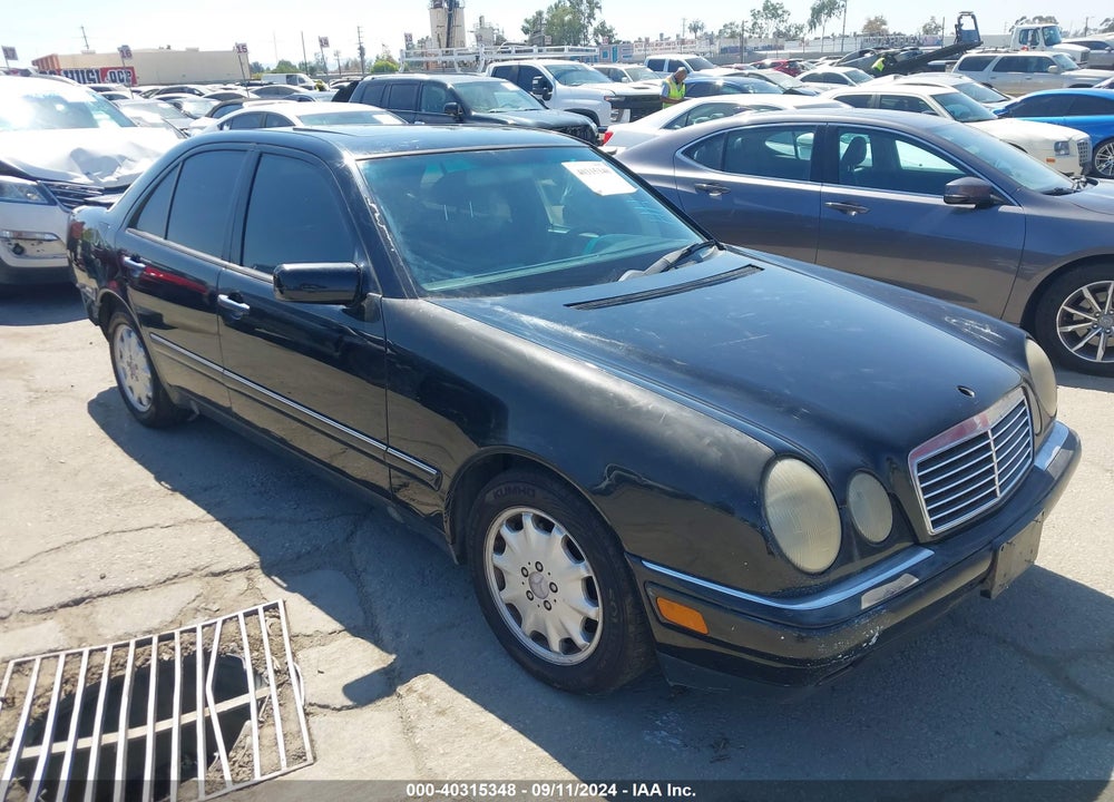 1998 MERCEDES-BENZ E 320 VIN: WDBJF65FXWA519612