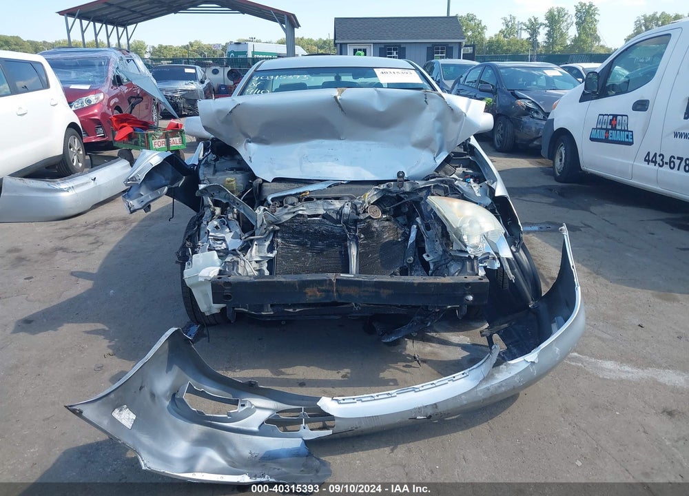2005 TOYOTA COROLLA LE VIN: 1NXBR32E65Z438705