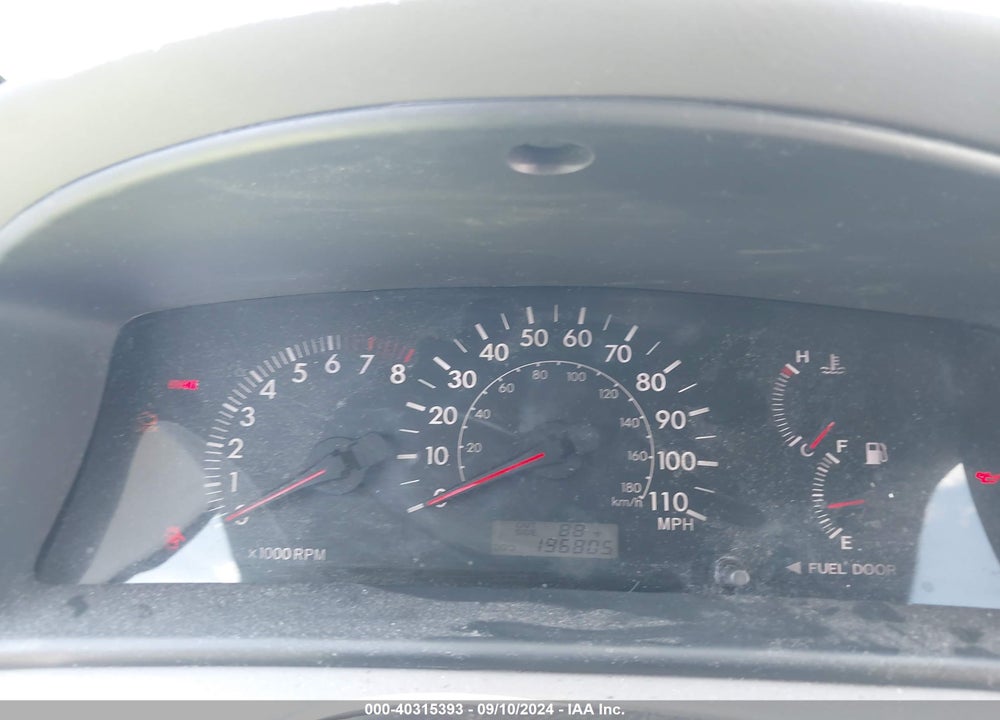 2005 TOYOTA COROLLA LE VIN: 1NXBR32E65Z438705