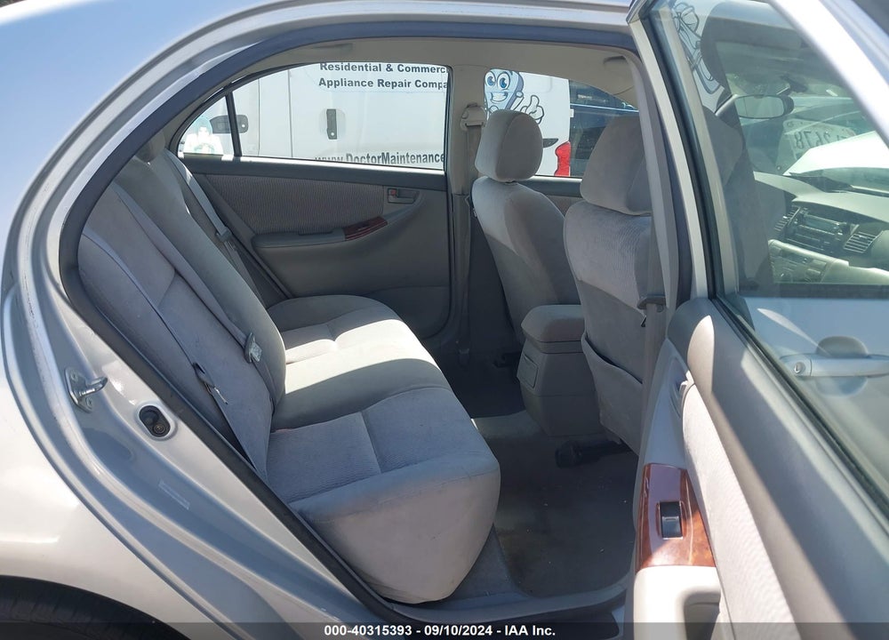 2005 TOYOTA COROLLA LE VIN: 1NXBR32E65Z438705