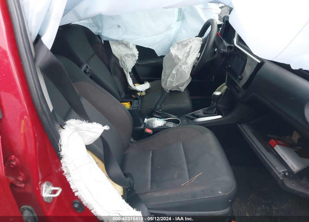 2019 TOYOTA COROLLA LE VIN: 2T1BURHE5KC137686